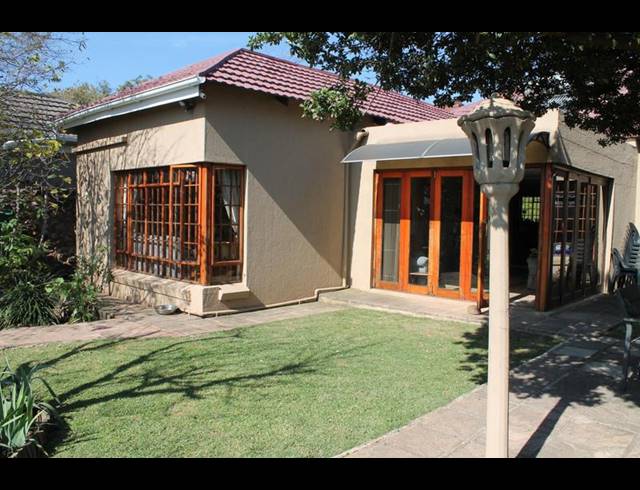 3 BEDROOM HOUSE FOR SALE IN KENSINGTON